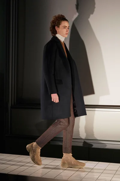Look 20